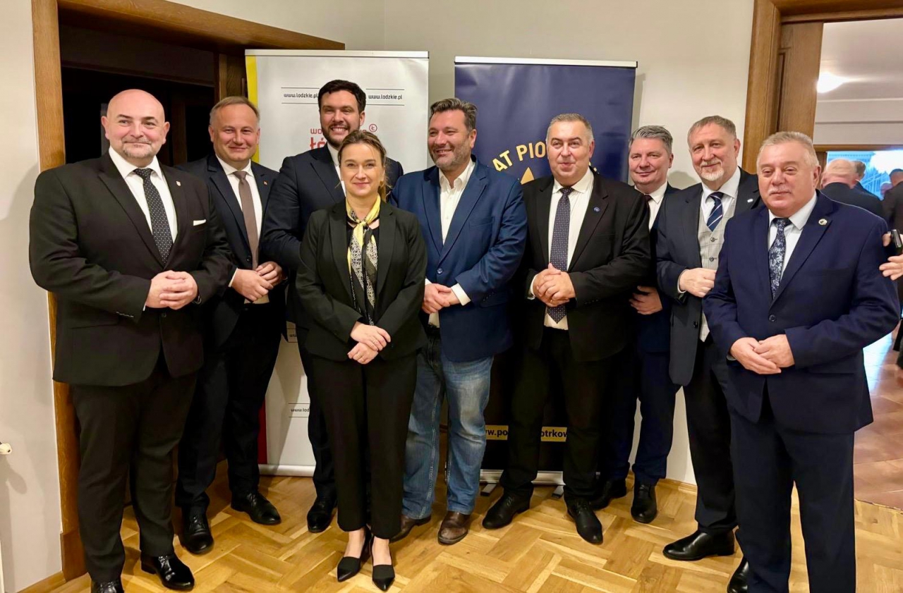 Uczestnicy i organizatorzy Forum