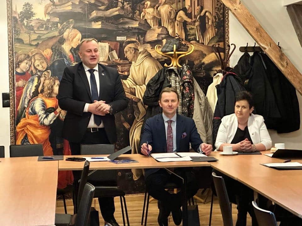 Starosta przemawia podczas konwentu