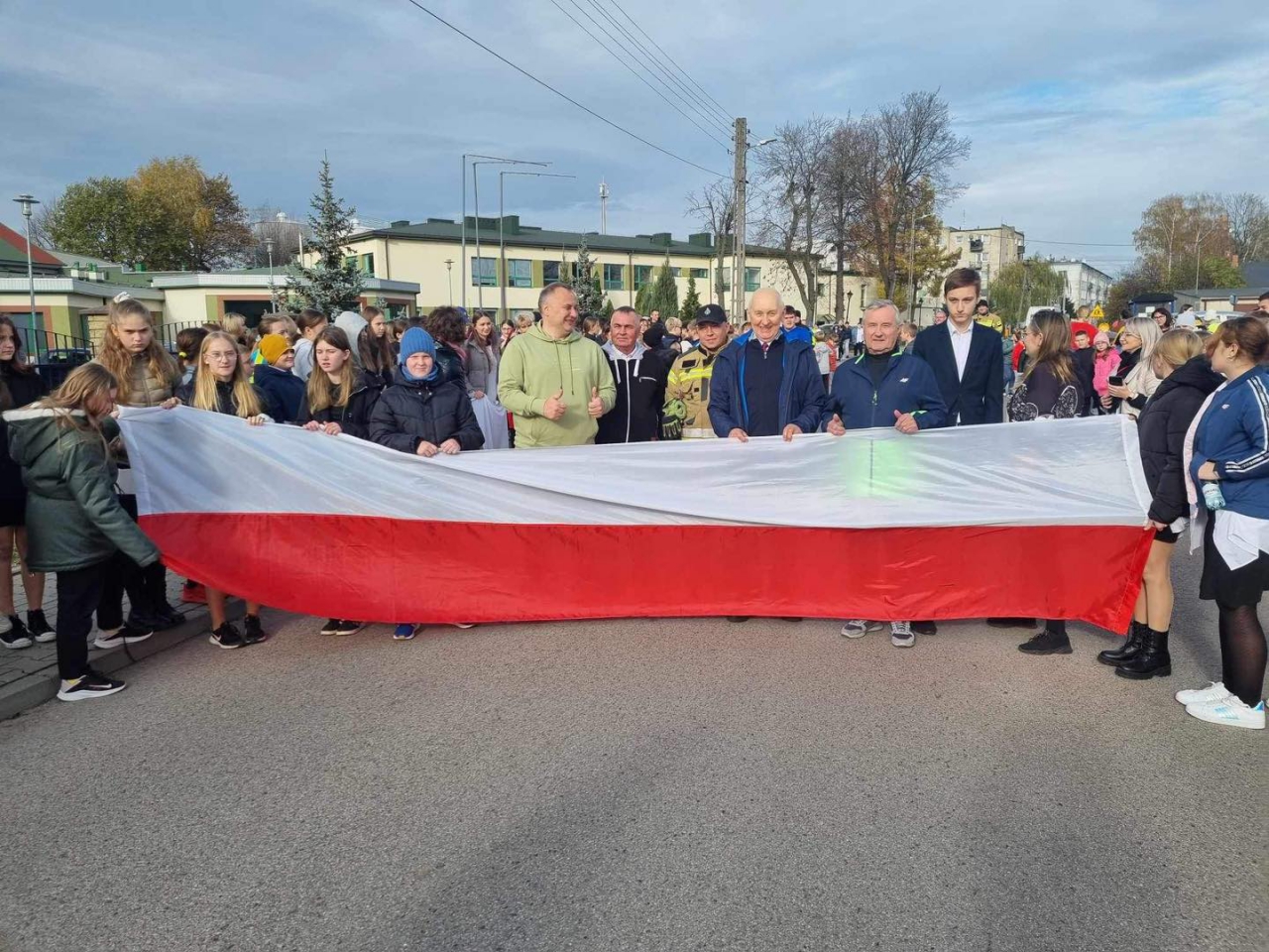 Uczestnicy biegu dla niepodległej